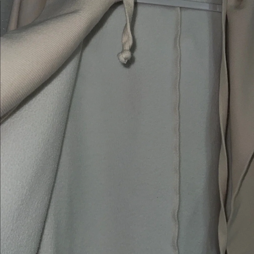 Fabletics Cream Hooded Cardigan - Picture 4 of 8